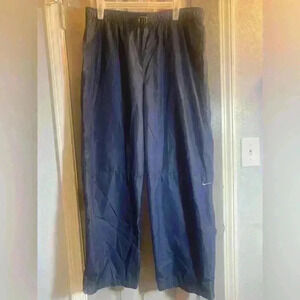 Men’s Nike Navy nylon pants with adj elastic waistband pockets size Large